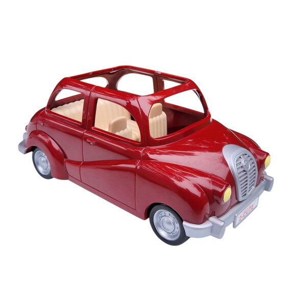 Epoch Calico Critters Sylvanian Families Cherry Red 2-Cute Cruiser Car Playset - Picture 4 of 5